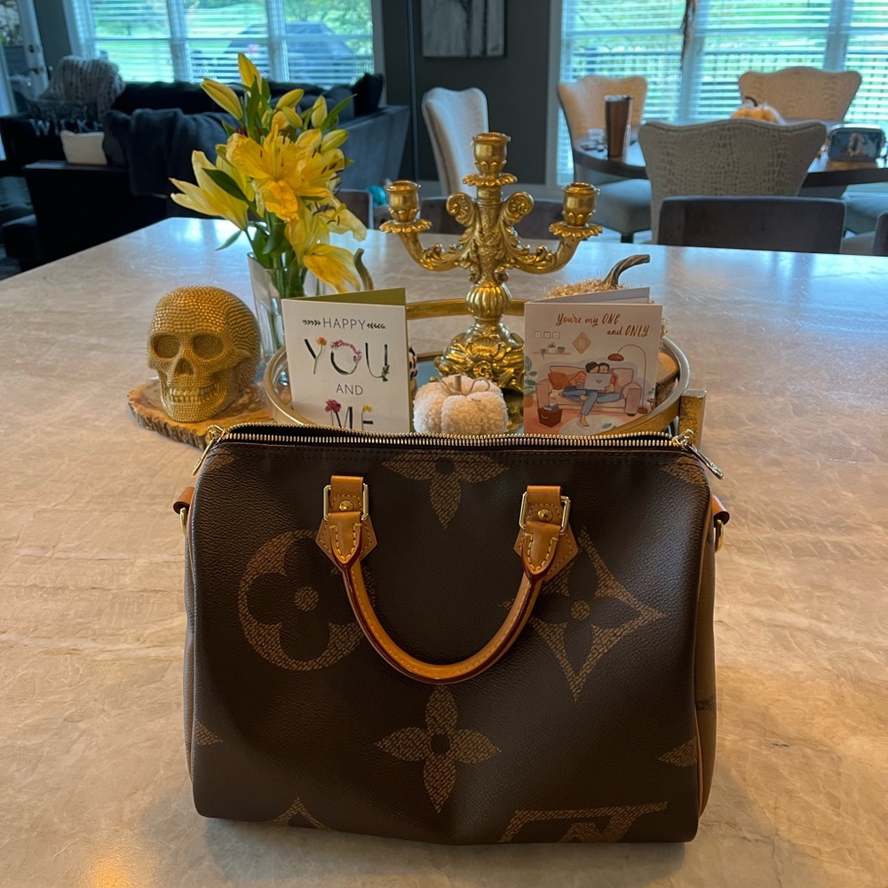 Giant reverse print monogram speedy 35